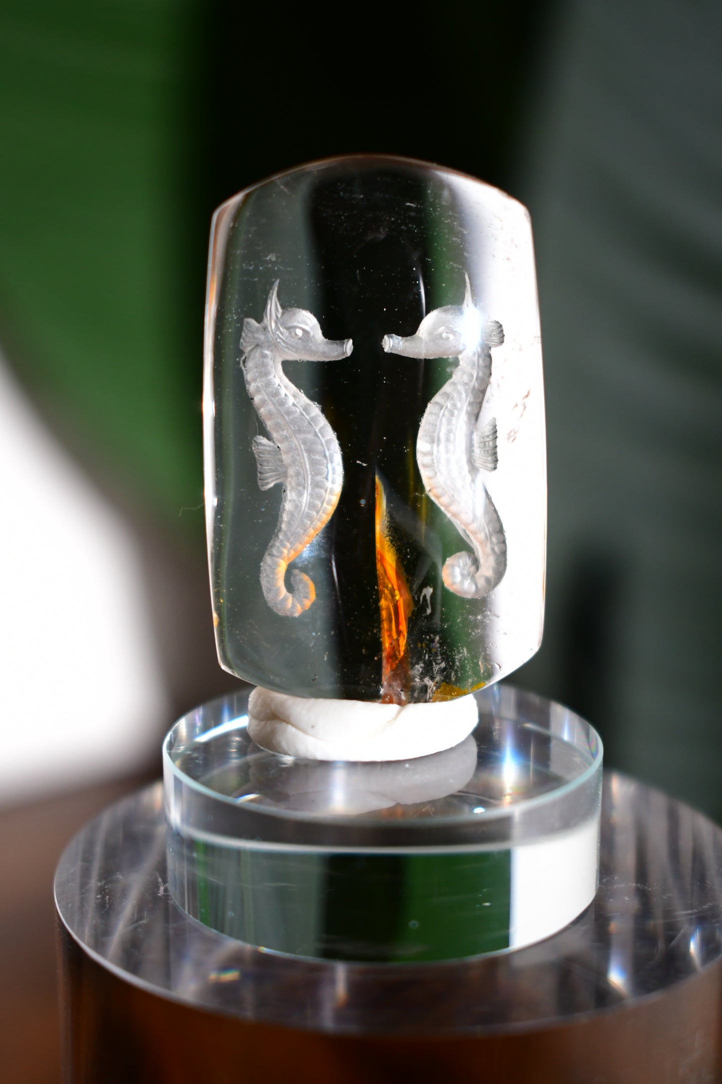 “Seahorse” High-Quality Lodalite Quartz Etched Carvings