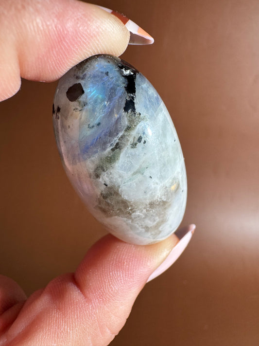 @healing.hands.esti.crystals